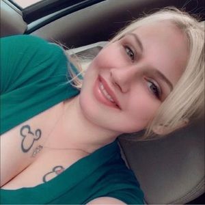 Meet your Posher, Leann